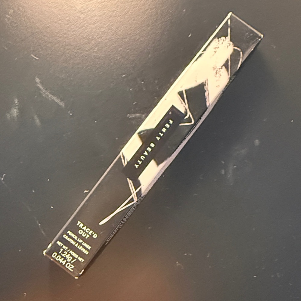 Fenty Beauty Trace'd Out Lip Liner in Extra Thigh